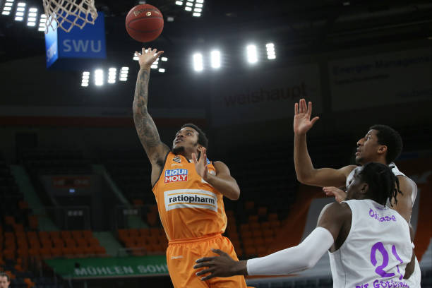 场上轻松取 场上轻松取