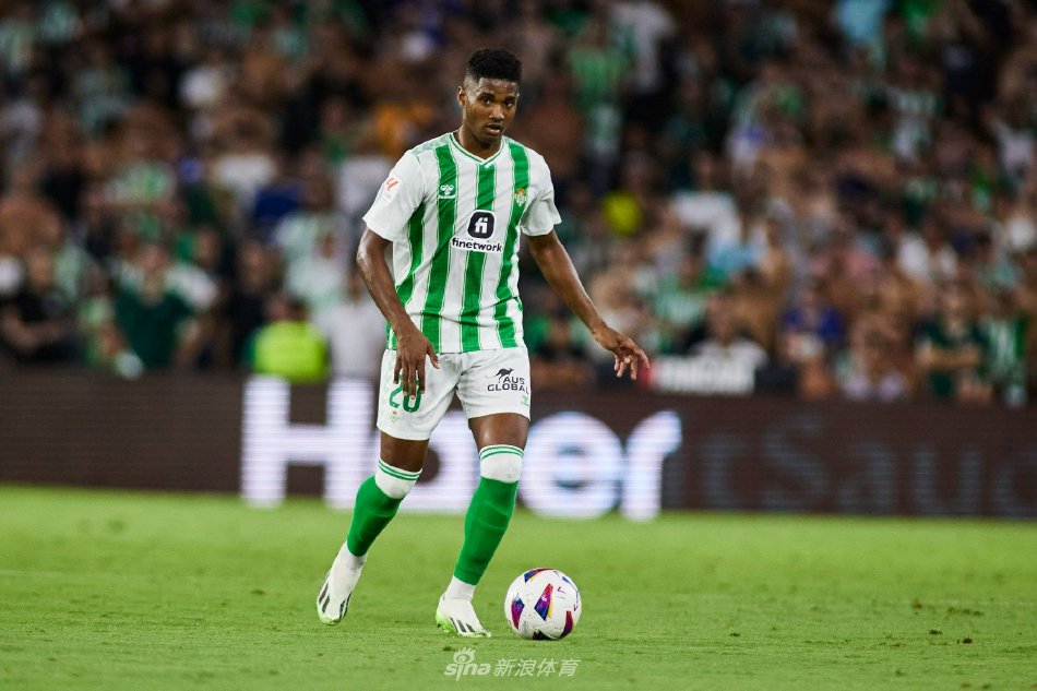 在主场外 在主场外