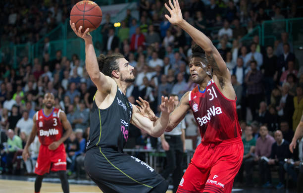 支英超垫底 支英超垫底